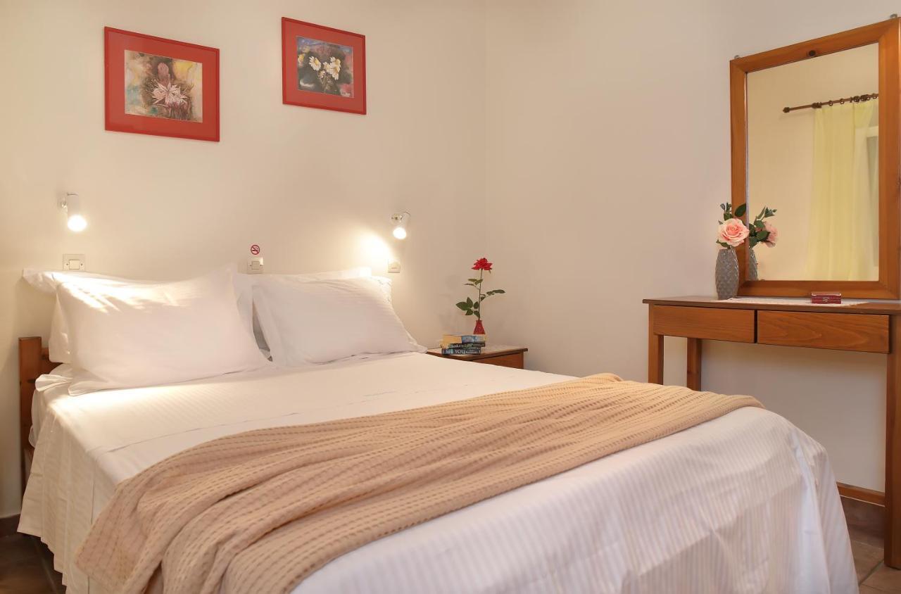 Apartament Kalithea - Heated Pool